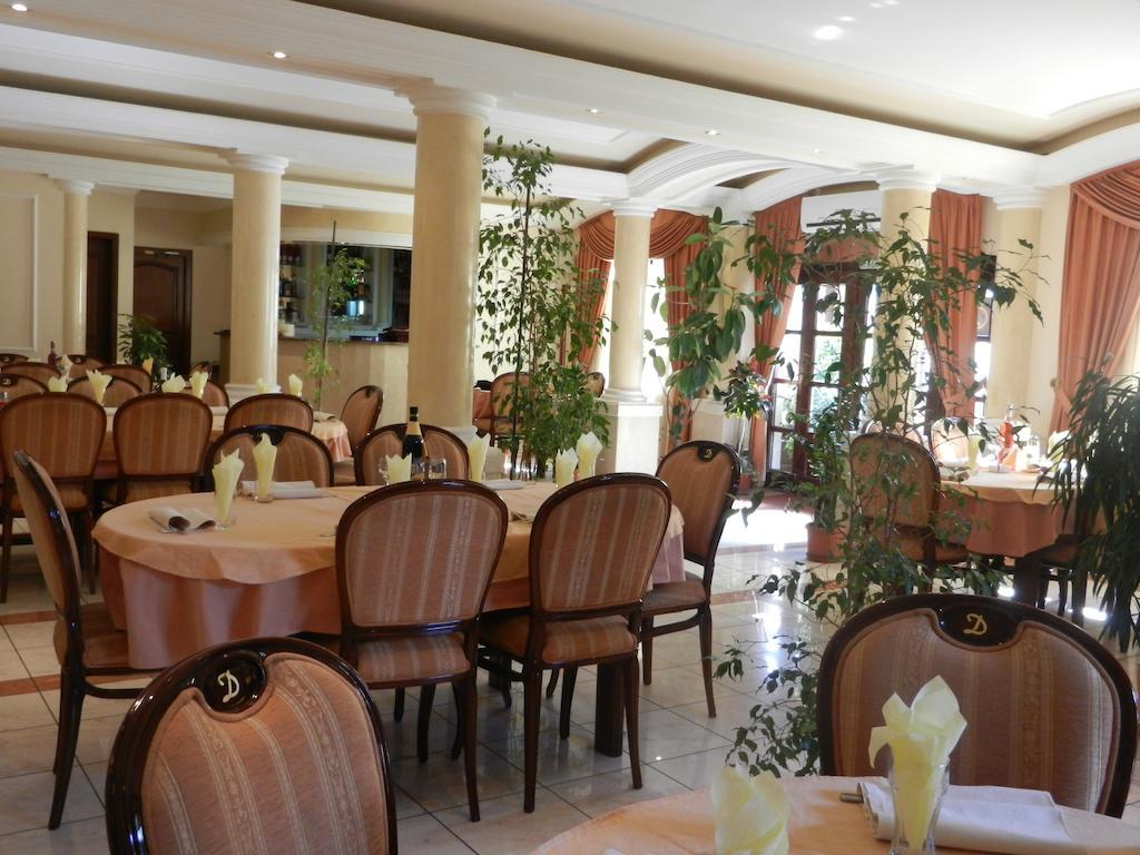 Guesthouse Ellite Požarevac 外观 照片