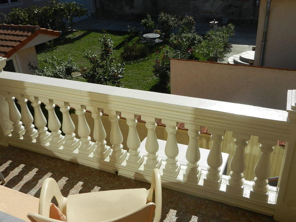 Guesthouse Ellite Požarevac 外观 照片